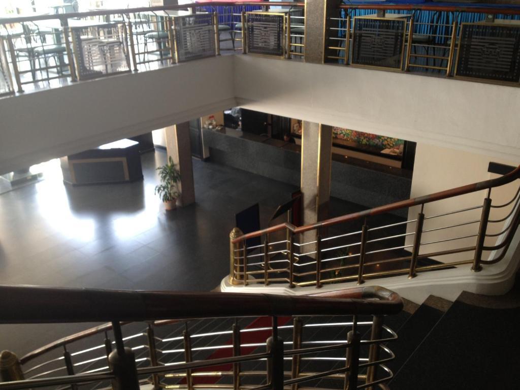 Hotel Sinthavee Phuket Exterior foto